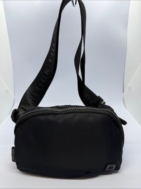 Arche Black Men's Crossbody Belt Bag